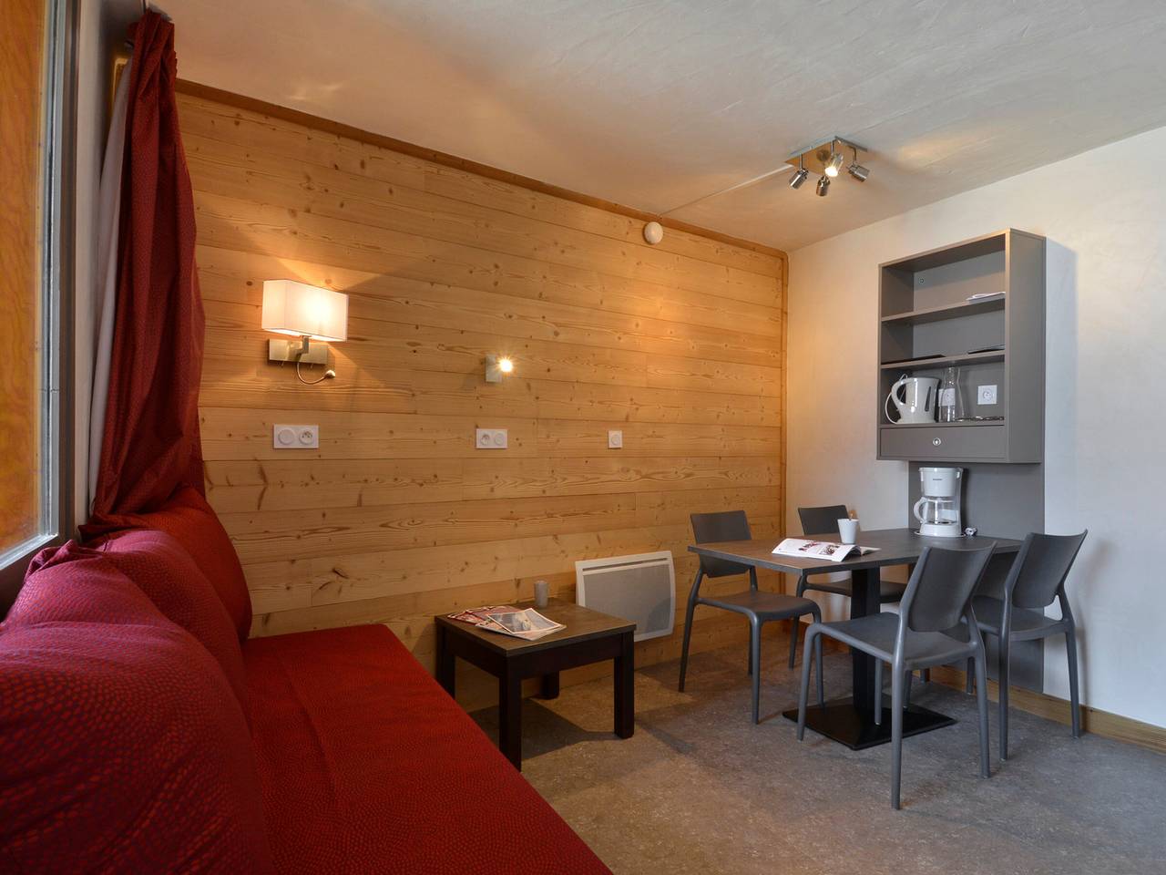 Estudio entero, Estudio renovado en el corazón de la estación con piscina, mascotas permitidas in La Plagne, La Plagne-Tarentaise