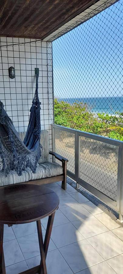 Casas e apartamentos de temporada para 6 pessoas, com jardim e vista e ainda balcão, adaptado a crianças em Saquarema