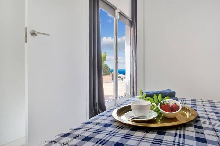 Appartement entier, The Stone Apartment, Los Gigantes, Heated Pool in Playa de los Guíos, Santiago del Teide