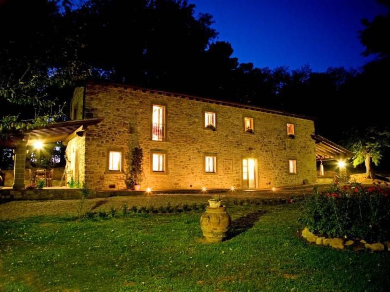 Villa Liz' Anwesen mit privatem Pool in Poppi, Casentino