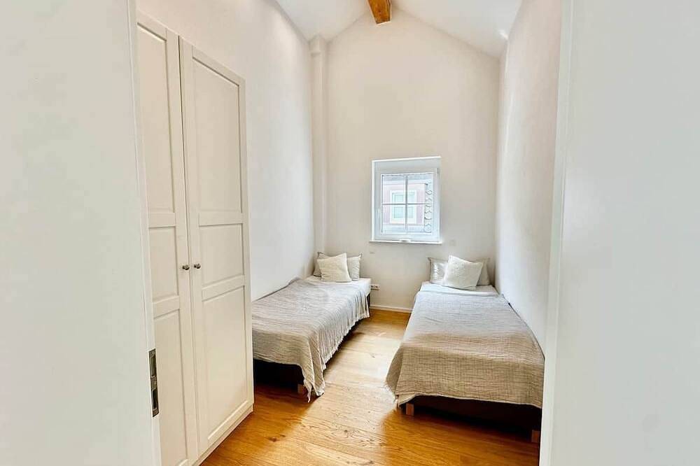 Ganze Wohnung, Mavie-Living: Breeze Apartment in Breitbrunn am Ammersee, Herrsching