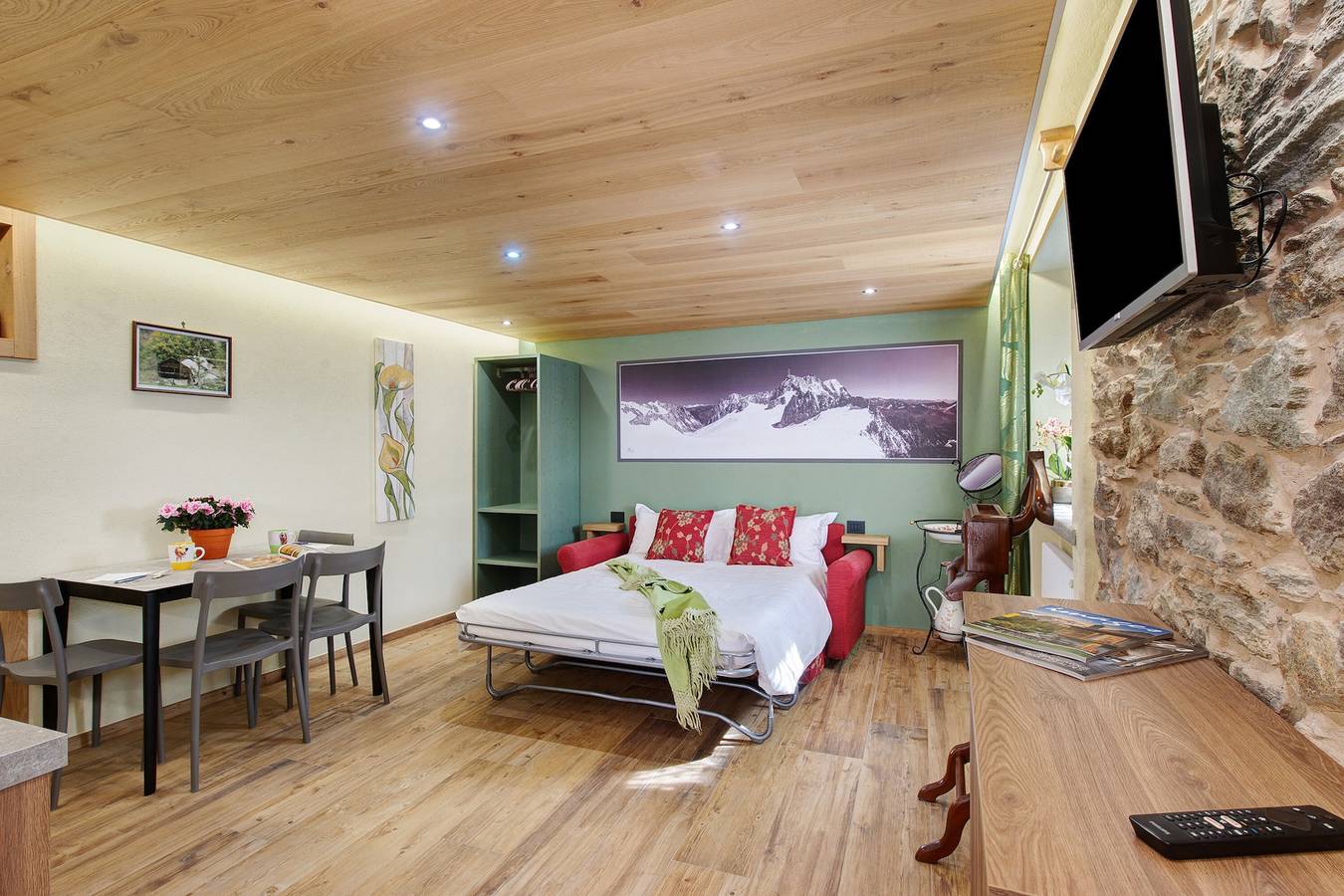 Całe studio, Studio 'Mes Anges Perloz' with Mountain View, Private Terrace and Wi-Fi in Plan de Brun, Comune di Perloz