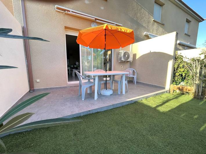 Location de vacances pour 4 personnes, avec piscine et jardin dans Plage Venga Di L Oru Santa Maria Poggio