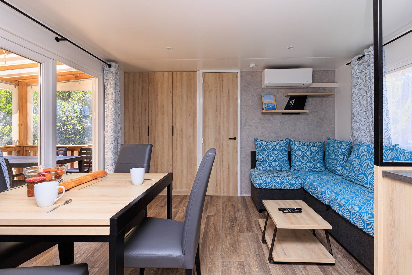 Appartement de vacances "Mobile-home Alain" avec jardin et terrasse in Saint-Julien-en-Born, Côte d’Argent