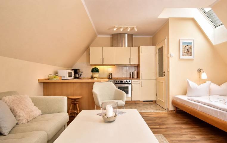 Ferienwohnung für 3 Personen, mit Balkon und Garten