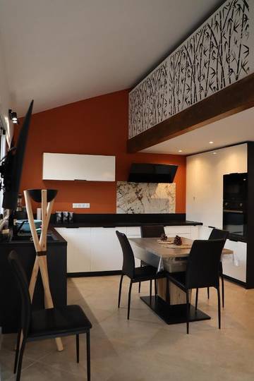 Gîte pour 6 personnes, avec jardin ainsi que piscine et vue dans Port de Taverna