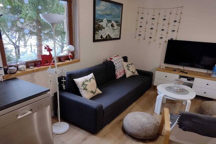 Ganzjähriges Ferienhaus mit Kamin, 3 Schlafzimmer in Kopalino, powiat wejherowski
