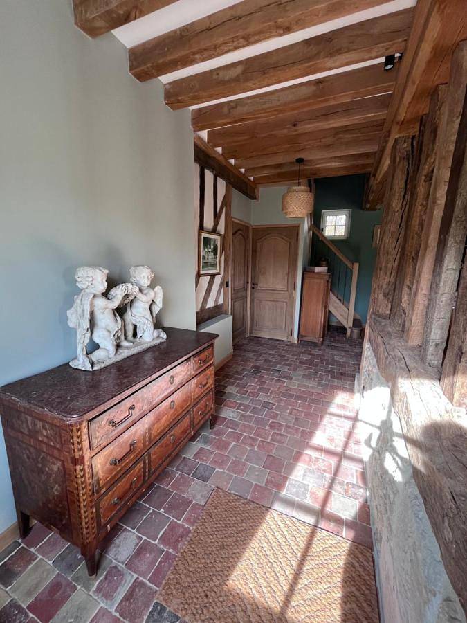 Three-Bedroom House in Pierrefitte-en-Auge, Région de Lisieux
