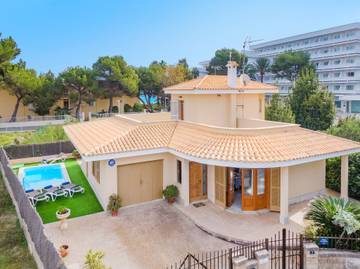 Villa in Playa de Alcúdia, Alcúdia für 6 