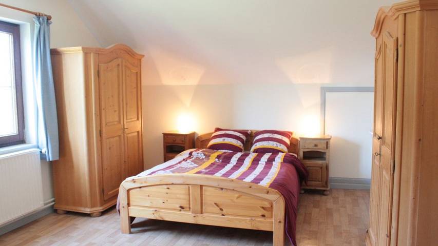 Gîte pour 7 personnes, avec sauna et jardin ainsi que jacuzzi et piscine à Beauraing - 4