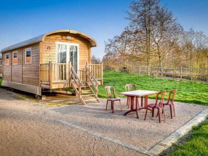 Location de vacances pour 2 personnes, avec terrasse à Beauchamps