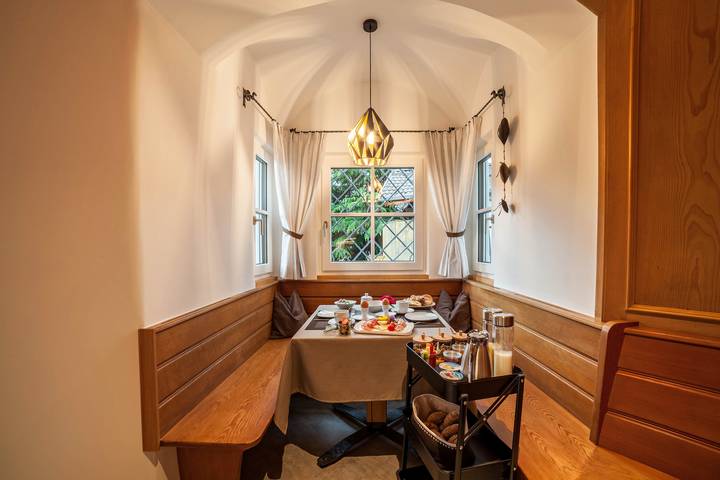 Ganze Wohnung, Ferienwohnung "Engel Stodl" mit Bergblick, A/C, Wlan, Balkon, Sauna & Terrasse in Partschins, Texelgruppe