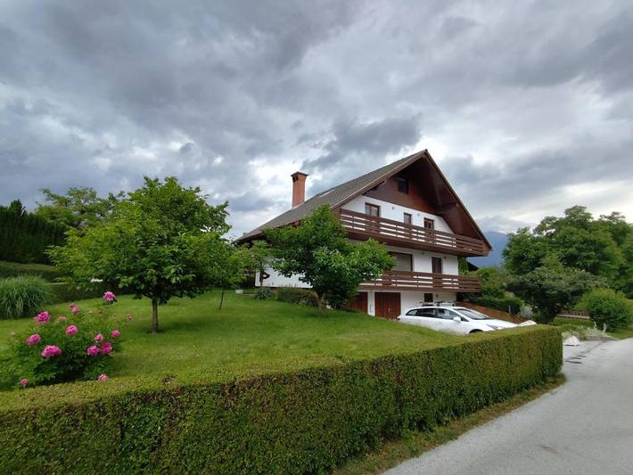 Ferienwohnung für 2 Personen, mit Ausblick und Garten