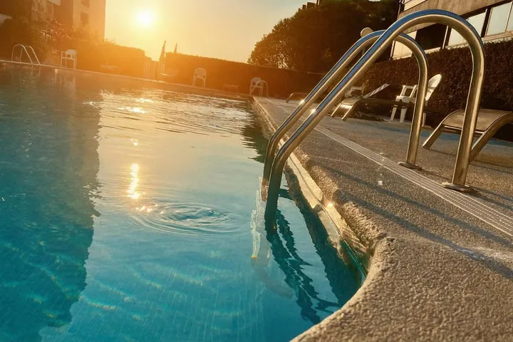 Apartamento de vacaciones para 2 personas, con sauna y jardín además de vistas y piscina - 1