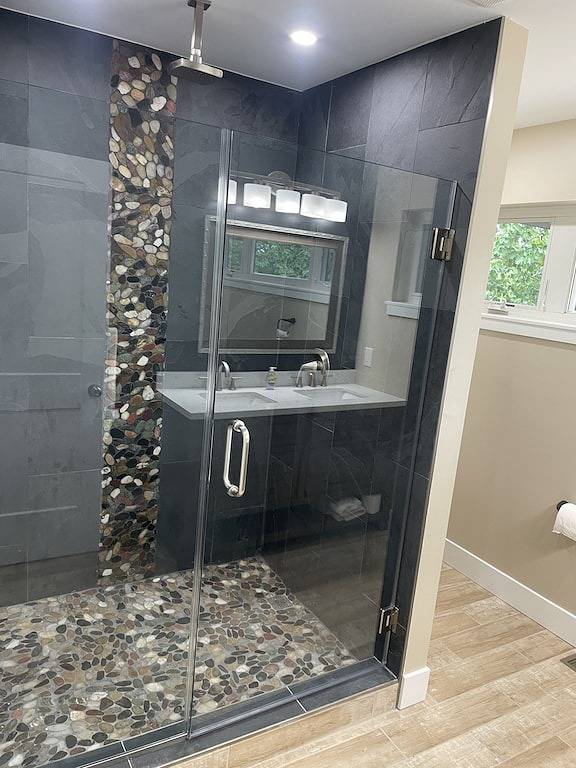 Luxury House private pool & Indoor Basketball court/Movie theater in Hidden Valley, Pennsylvania