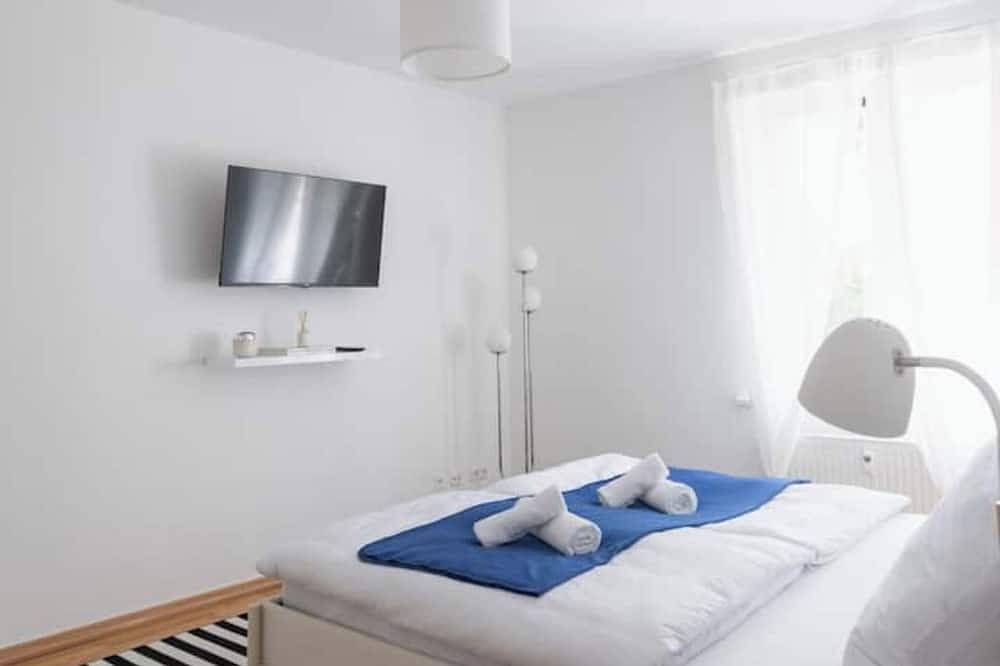 Appartement entier, Studio Bauhaus at the main station in Dessau, Domaine des jardins de Dessau-Wörlitz