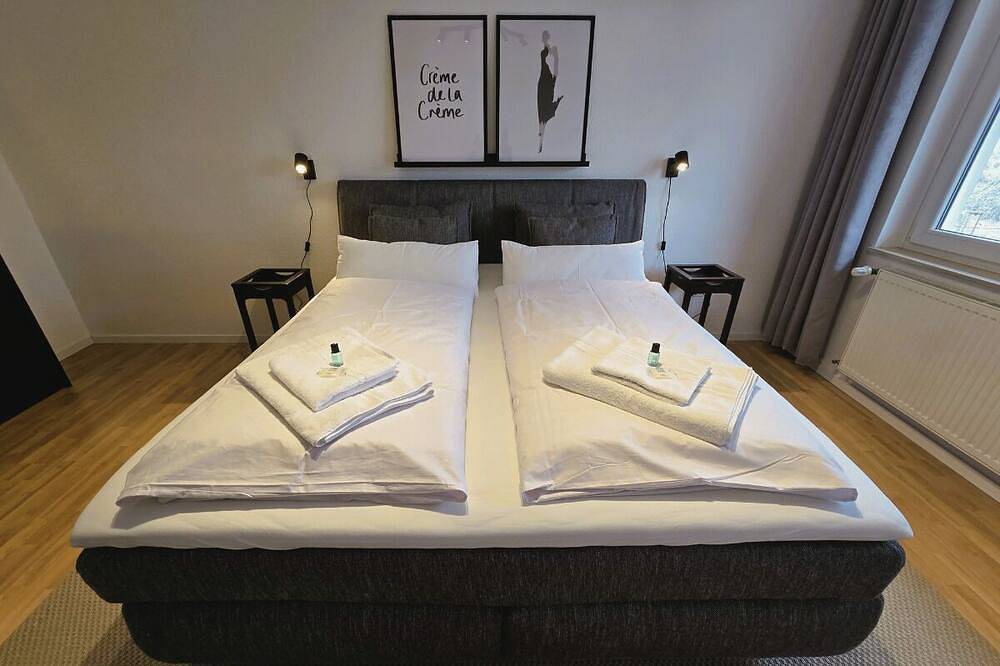 Ganze Wohnung, Stayawhile App. Deluxe - Mieten auf Zeit - Hdz, Balitherme, Gop, free Parking in Bad Oeynhausen, Weserbergland