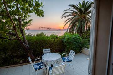 Maison d’hôte pour 4 personnes, avec vue ainsi que terrasse et jardin à Tučepi