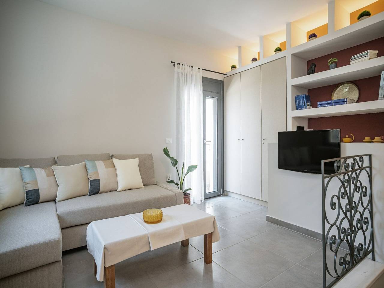 Ολόκληρο το διαμέρισμα, Elegant City Apartment - 250m from Solomos Square in Ζάκυνθο (πόλη), Ζάκυνθο