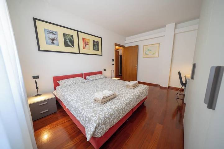 Ganze Wohnung, Elegant apartment with garden and parking spot, close to Airport and Venice in Venedig, Lagune von Venedig