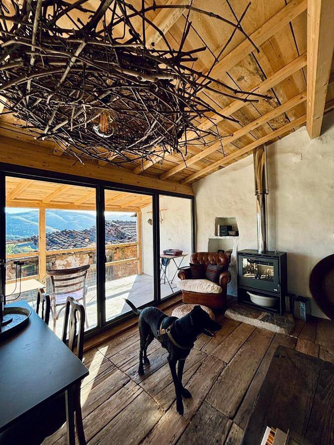 Casa de férias para 2 pessoas, com terraço e piscina, com animais de estimação em Vinhais (Bragança)