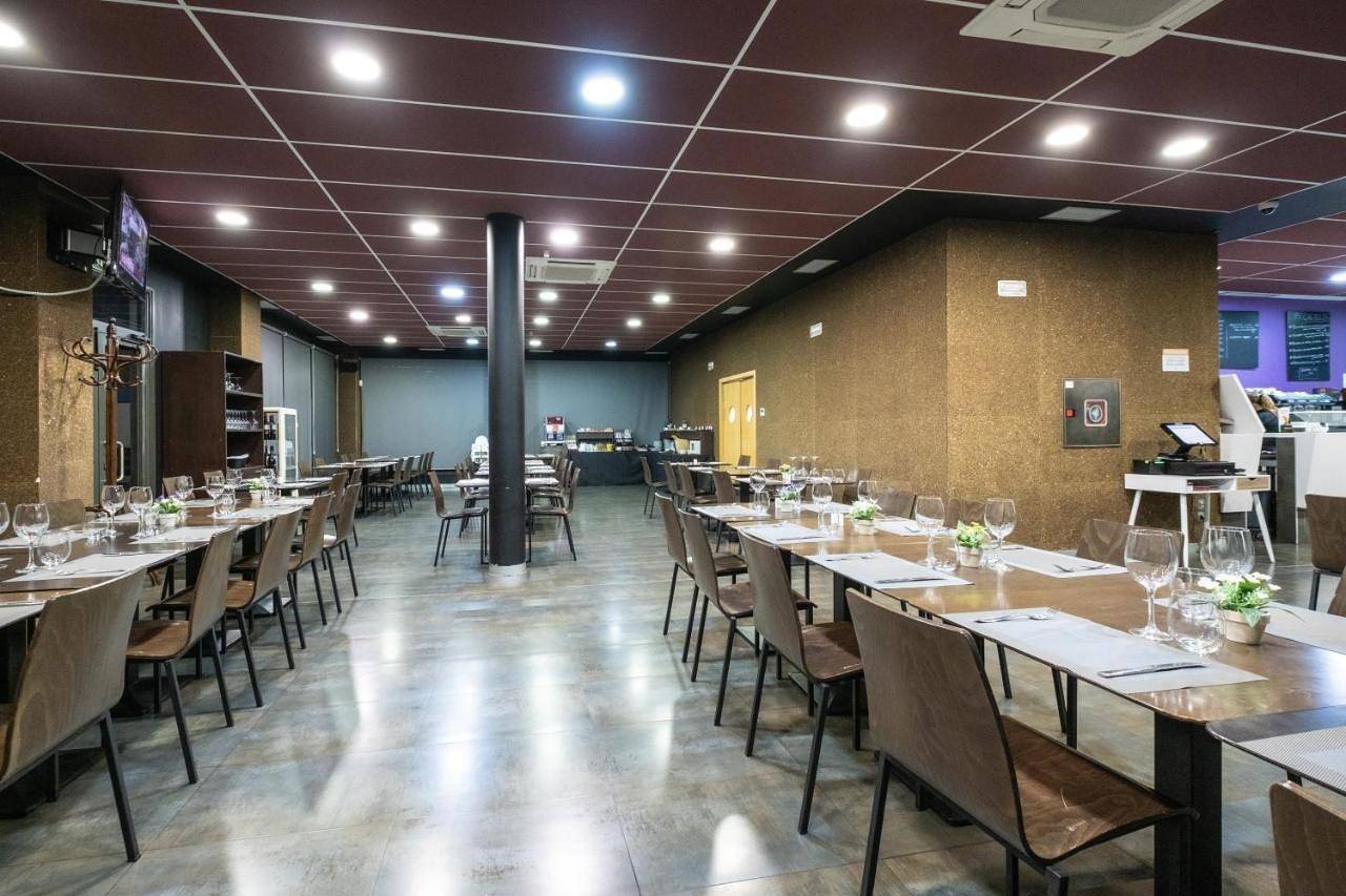 Hotel Abades Via Norte in Miranda de Ebro, Cordillera Cantábrica