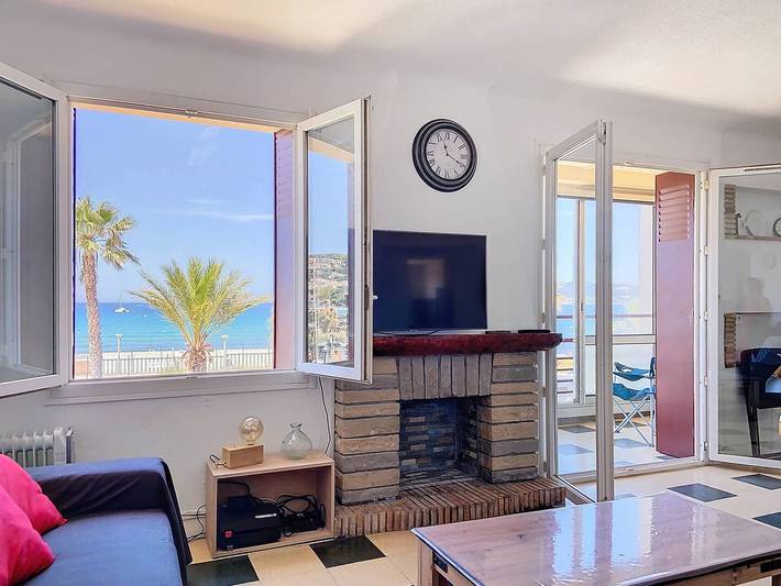 Appartamento intero, Appartamento vacanze per 4 persone con terrazza in Saint-Cyr-sur-Mer, Costa mediterranea (Francia)