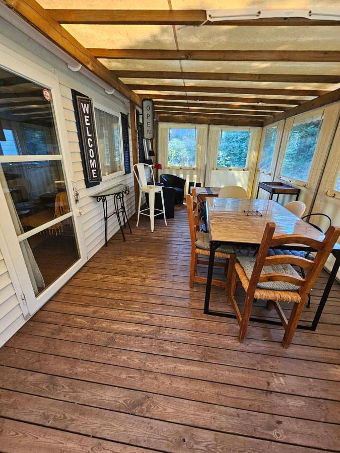 Mobil home in Puget-sur-Argens, Côte méditerranéenne (France)