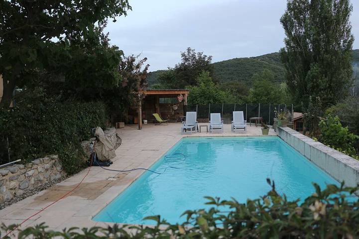 Location de vacances pour 10 personnes, avec Terrasse et Jardin à Valvignères