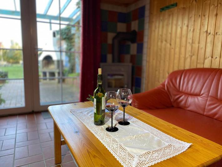 Ferienwohnung für 2 Personen, mit Terrasse und Garten sowie Sauna und Ausblick