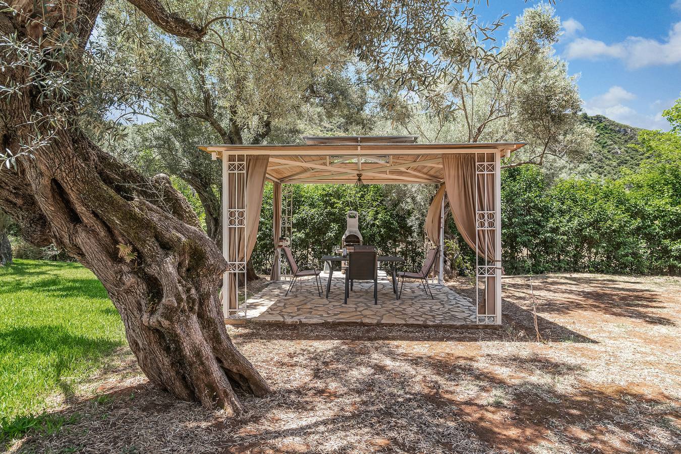 Ολόκληρο το στούντιο, Holiday Apartment "Ionian Breeze Studio 2" with Terraces & Wi-Fi in Φρύνι, Πόλη της Λευκάδας