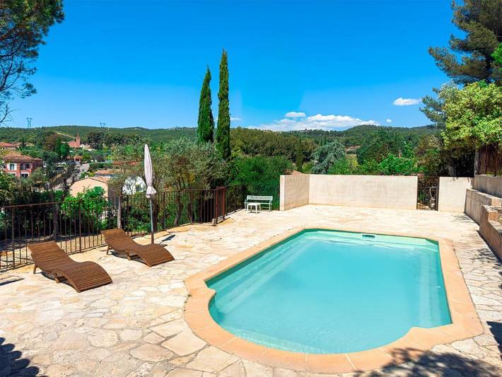 Maison d’hôte pour 3 personnes, avec Terrasse et Jardin ainsi que Piscine et Vue