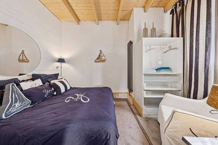 Ganze Wohnung, Cozy apartment in Detern with private swimming pool, can be inside or outside in Detern, Landkreis Leer