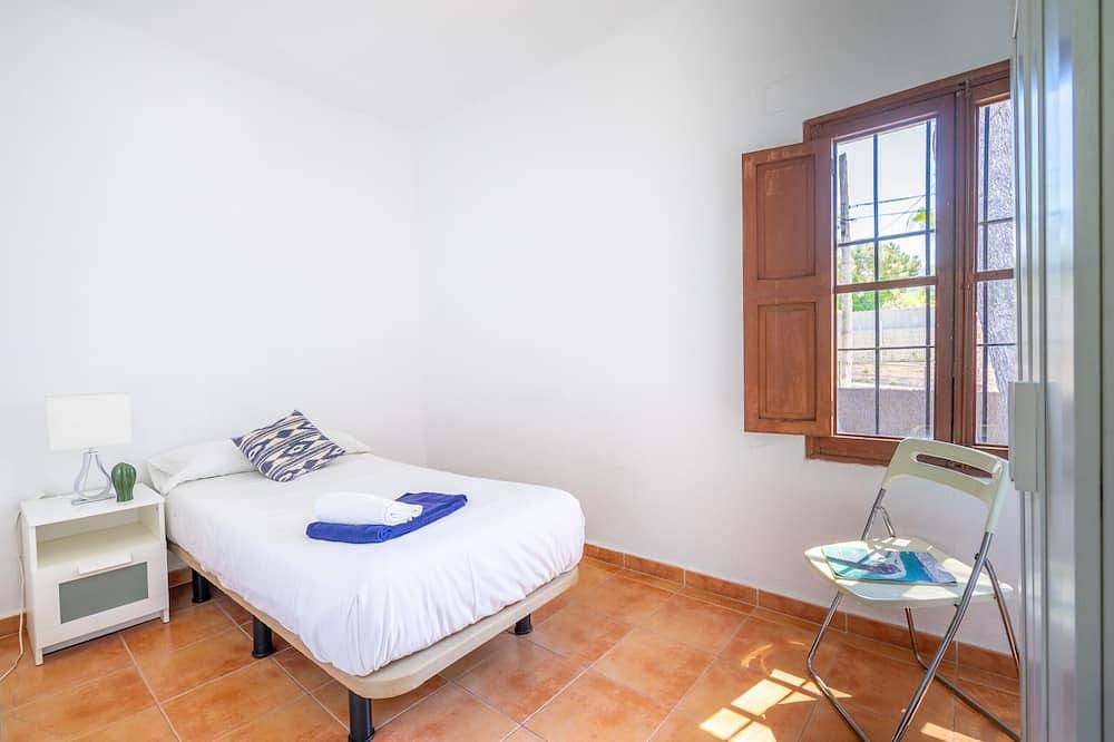 Llinya 7 - with private swimming pool in Can Pastilla, Palma
