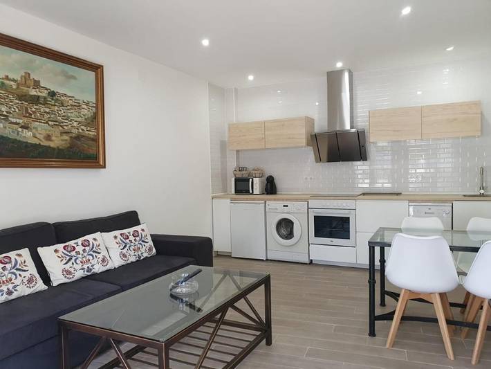 Apartamento para 6 personas, con Balcón además de Terraza y Vistas en Almodóvar del Río