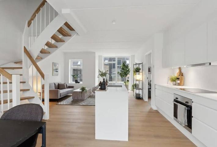 Ferienwohnung für 11 Personen, mit Balkon und Terrasse sowie Garten und Ausblick