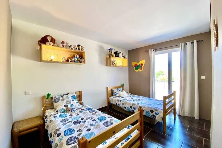 Location de vacances pour 8 personnes, avec jardin, animaux acceptés à Néoules - 2