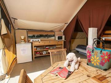 Camping pour 5 Personnes dans Loupiac (Lot), Lot, Photo 2