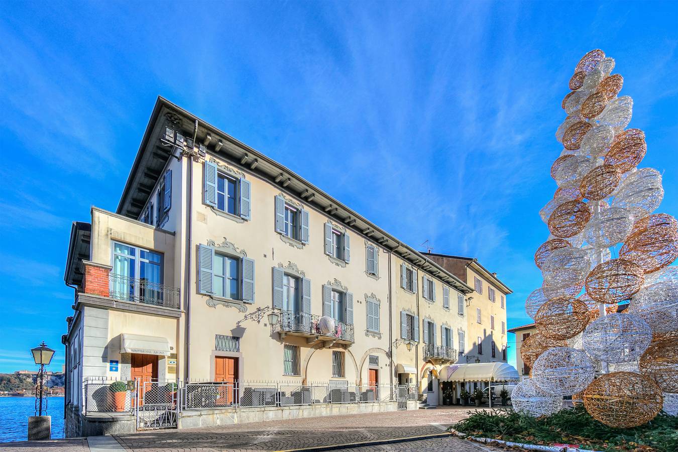 Entire apartment, Stella Del Lago Pied Dans L'Eau in Arona (Lago Maggiore), Comune di Arona