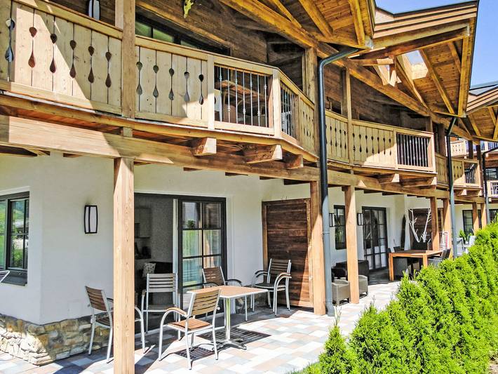 Ferienwohnung für 4 Personen, mit Terrasse und Garten sowie Sauna und Ausblick