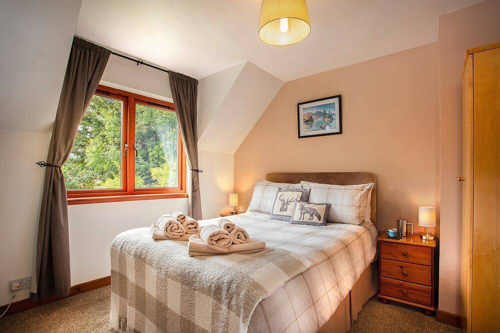 Standard Double Room in Country Side Guesthouse with Shared Bathroom and beautiful views. in Highlands
