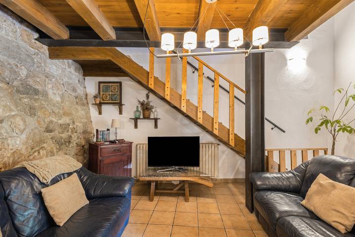 Casa rural para 10 personas, con jardín, Se admiten mascotas en Cataluña - 4