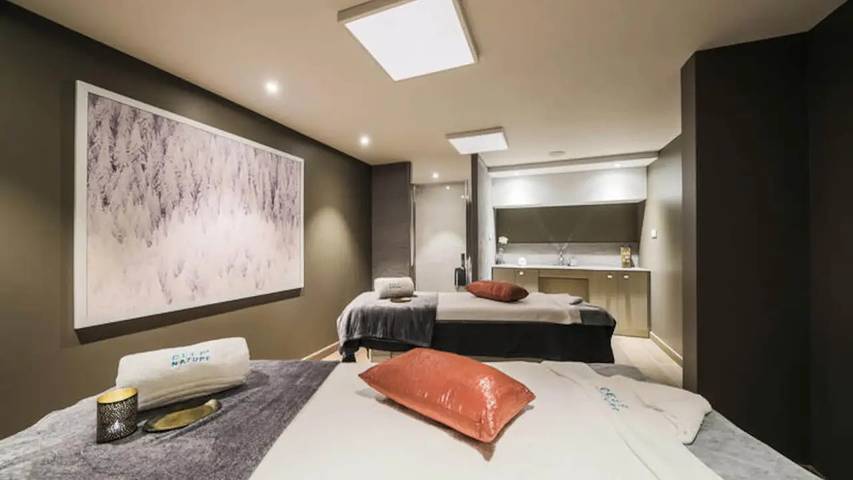 Hütte für 7 Personen, mit Pool und Sauna sowie Balkon in Méribel - 4