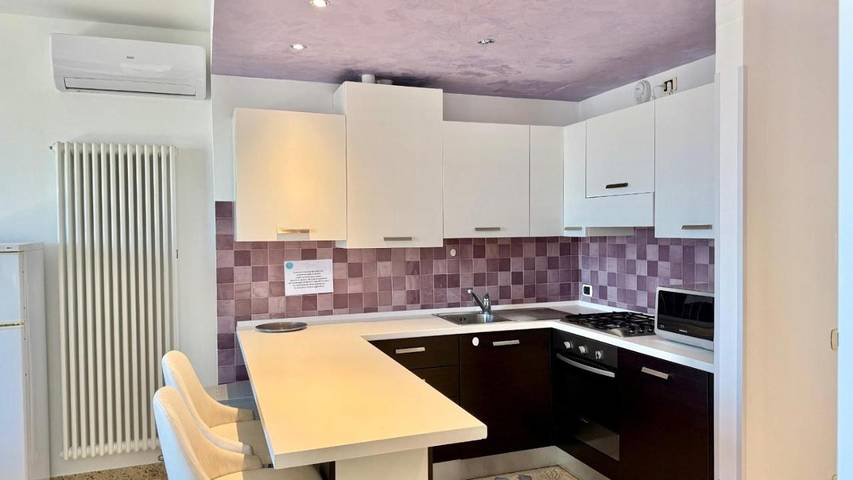 Ferienwohnung für 4 Personen, mit Kinderpool und Ausblick sowie Pool und Terrasse, mit Haustier in Chioggia - 2