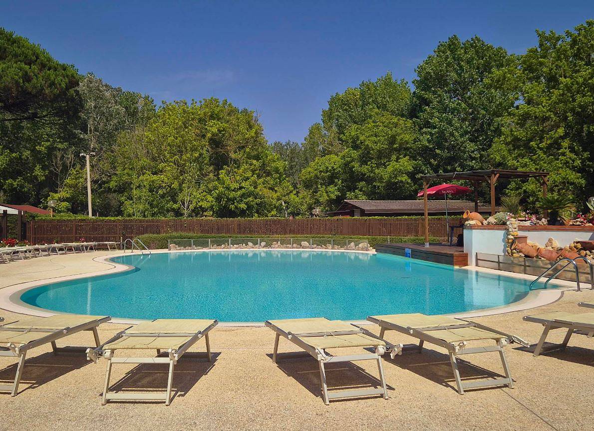 St. Michael Camping Village Mobilehome Ginepro für 5 Personen in Pisa, Italiaanse Rivièra