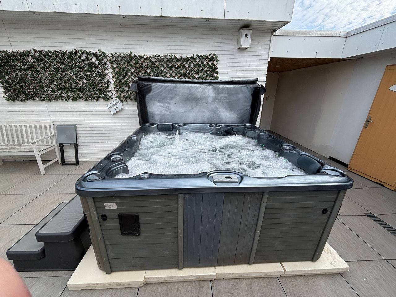 Ganze Wohnung, Ferienwohnung 'Traumhafte 4 Zi Wohnung Am Meer' mit privater Terrasse, privatem Garten und Wlan in Dahme, Ostholstein