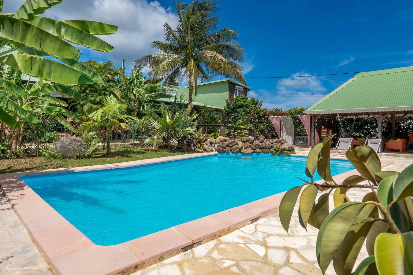 Gite avec piscine à 900m de la plage pour 2 pers. in Sainte-Rose, Guadeloupe