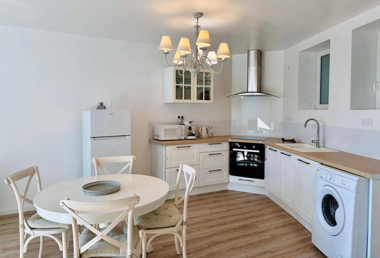 Appartement entier, One-Bedroom Apartment in Trouville-sur-Mer, Région de Lisieux