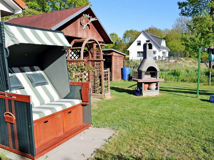 Ferienwohnung für 3 Personen, mit Terrasse und Garten in Zirkow - 4