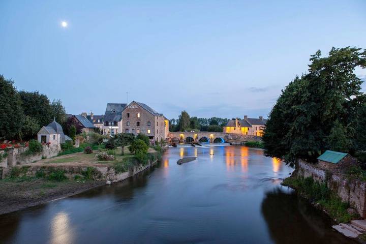 Hôtel pour 3 personnes à Ducey - 2